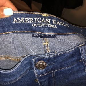 NEXT LEVEL STRECH CROP JEGGINGS WITH RIPPINGS